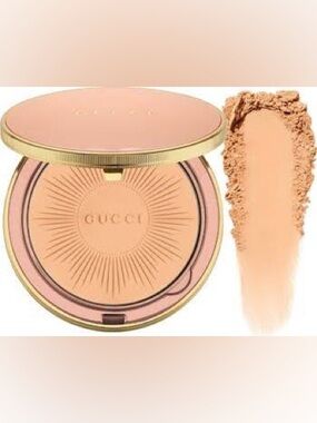 Gucci Matte Powder Shade 11.5 compact mirror medium setting powder
